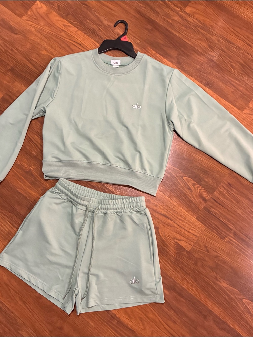 Alo Green Cropped Sweatshirt & Shorts Set